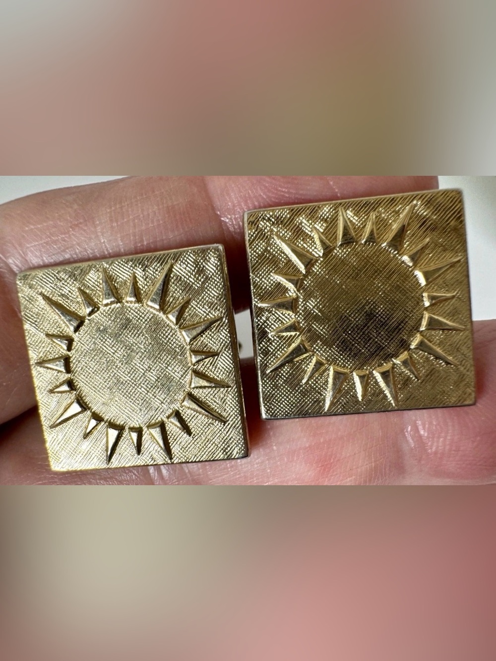 Swank Gold Tone Square Sunburst Fixed Back Signed Men's Cufflinks Pair #1711